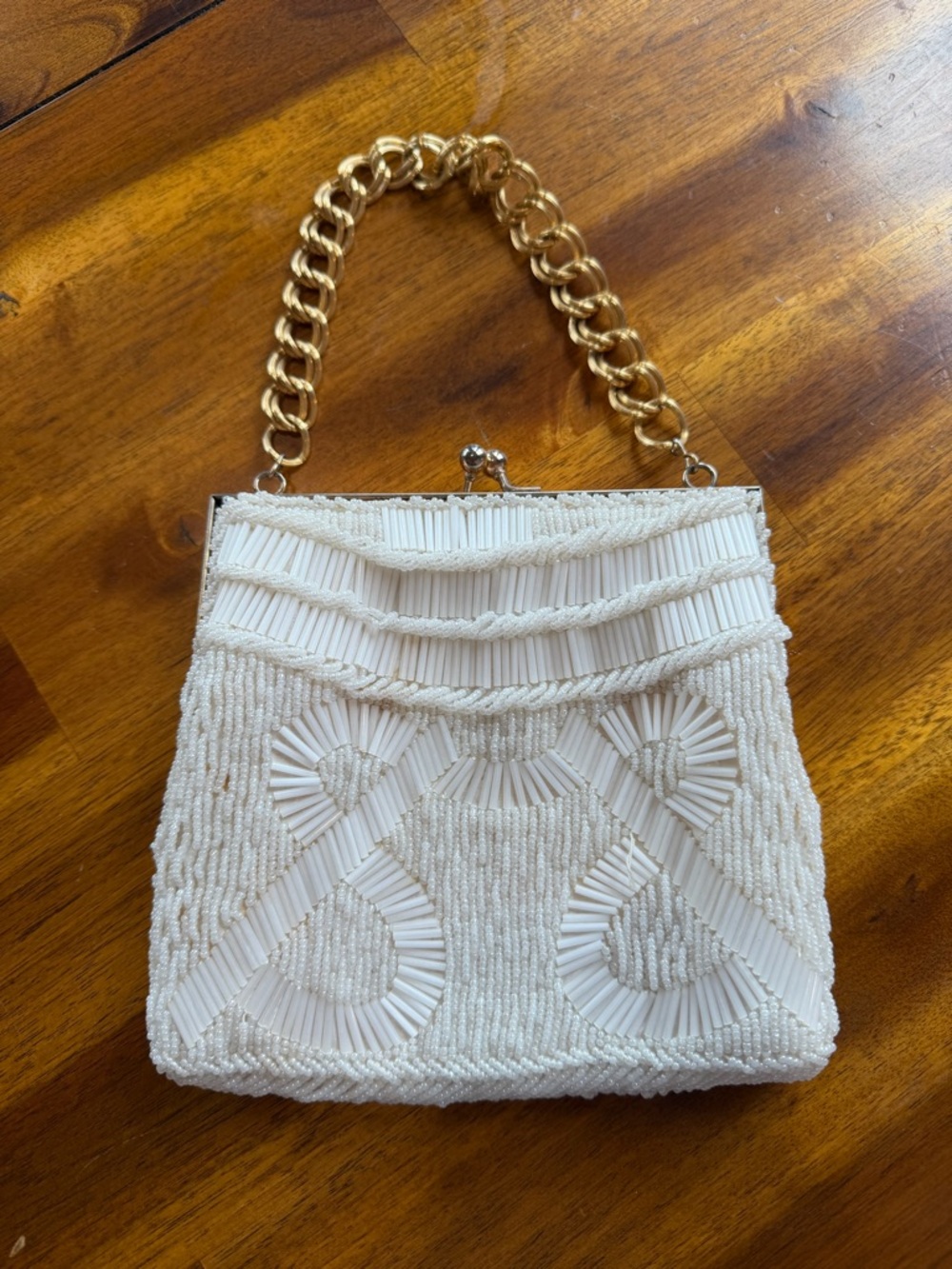 Vintage Beaded White Clasp Evening Bag with Gold Chain Handle - Picture 2 of 7